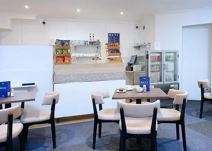 The Sandringham Hotel